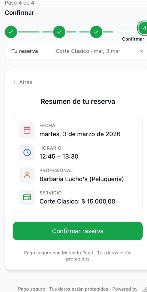 Confirmación de reserva en el celular del cliente con resumen del turno